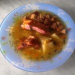Pea soup with croutons, with smoked ribs recipe